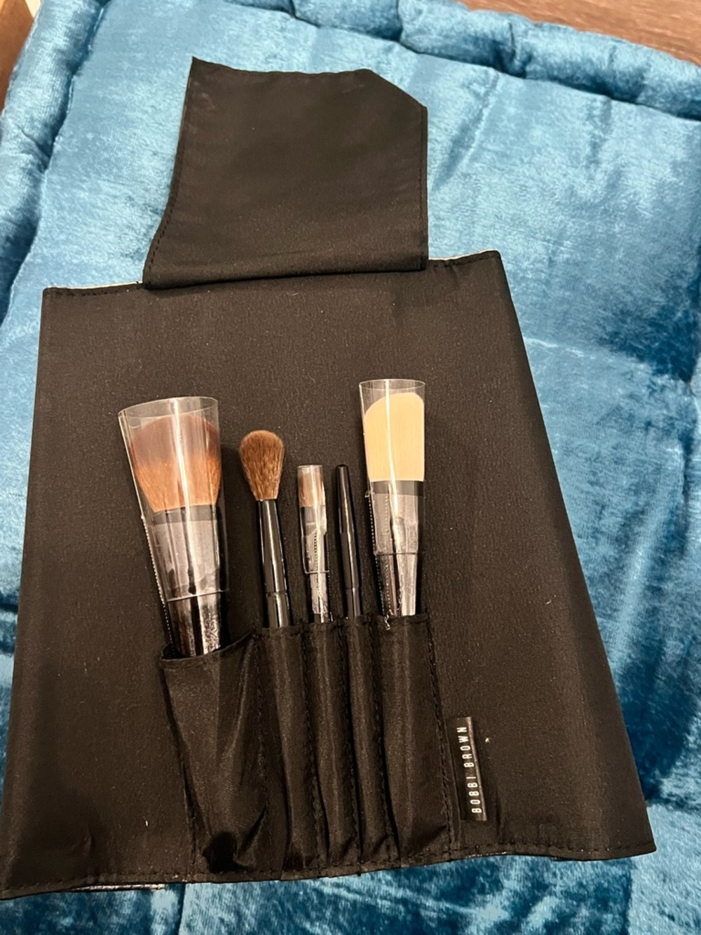 Bobbi Brown Silver Travel Makeup Brush Set